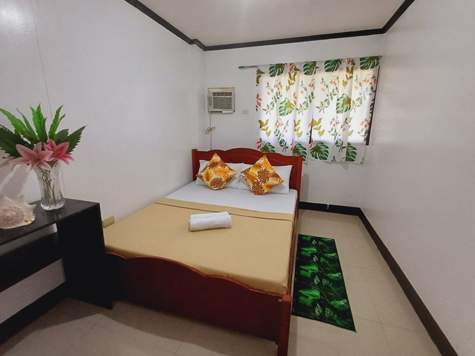 Bedroom 3, Amparo's Tourist Inn, Coron