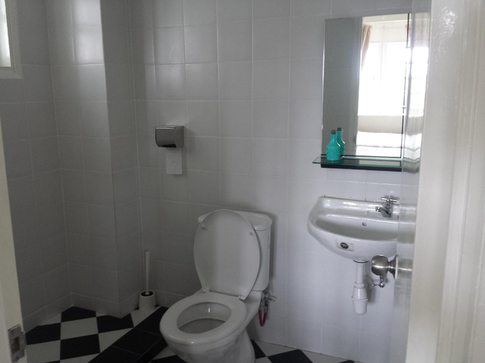 Bathroom 3, ComfyHome B262 Studio (walk up 3 flr from ground), Raub