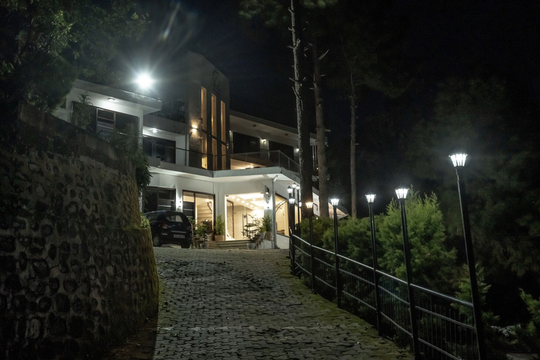 Exterior & Views 2, The Golden Sunrise Hotel, Nainital