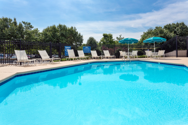 Sport & Beauty 2, Holiday Inn Express WILKESBORO, Wilkes