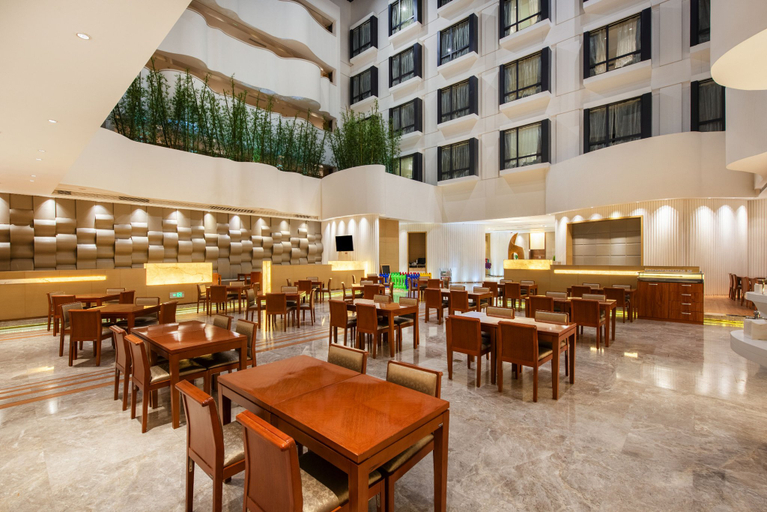 Food & Drinks 3, Holiday Inn Express SHENYANG GOLDEN CORRIDOR by IHG, Shenyang