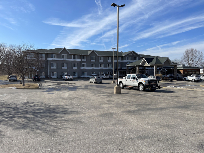 Exterior & Views 2, Country Inn & Suites by Radisson, Prairie du Chien, Crawford