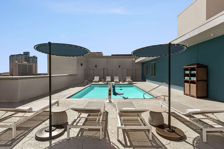 Sport & Beauty 2, Hilton Garden Inn San Antonio Downtown Riverwalk, Bexar