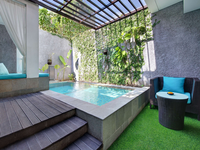 Swimming Pool 4