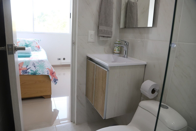 Bathroom, ESTADIA RENTA 302, Santa Fe de Antioquia