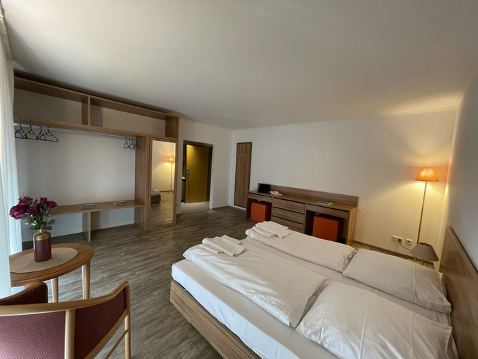 Bedroom 5, Eurotel am Main, Offenbach am Main