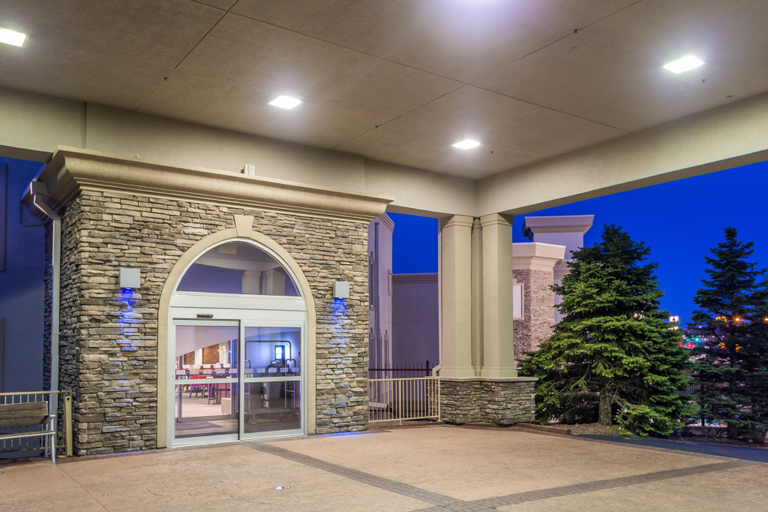 Exterior & Views 4, Holiday Inn Express WISCONSIN DELLS, Sauk