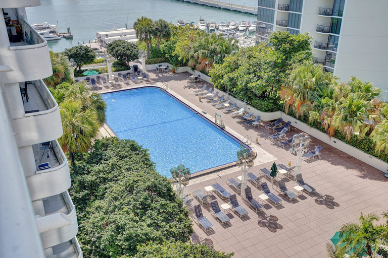 Sport & Beauty 3, 3 Bedroom Condo With Stunning Balcony View, Miami-Dade