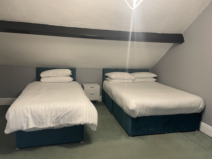Bedroom 2, Emerald Residence, York