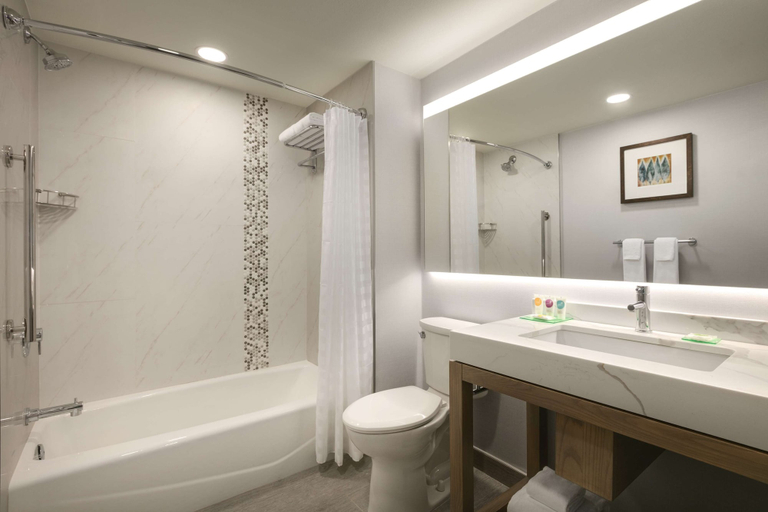 Bathroom 4, Hyatt Place Santa Barbara, Santa Barbara