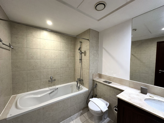 Bathroom 2, Lux BnB I The Residences I Sky Line Views, Dubai