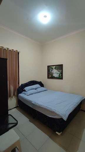 Others 3, Villa Batu Purnama, Malang