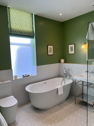Bathroom 3