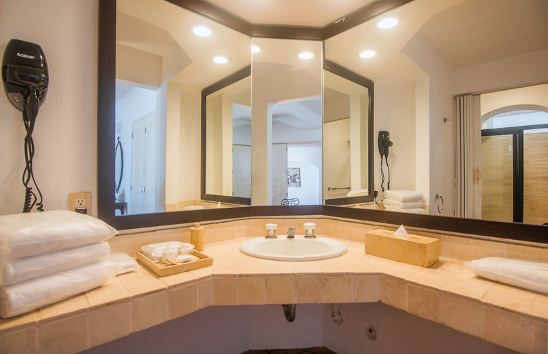 Bathroom 3, One Beach Street Puerto Vallarta, Puerto Vallarta