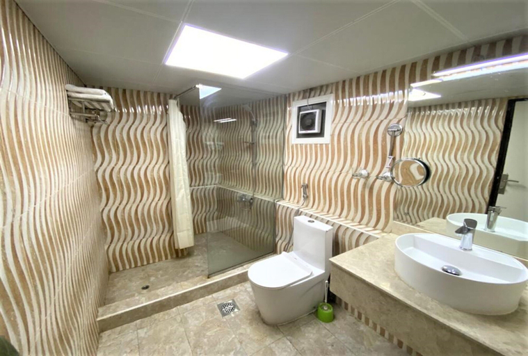 Bathroom 5, SHH Hotel, Fujairah