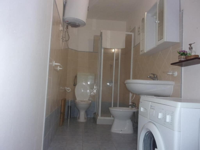 Bathroom 5, Il Terrazzino, Carbonia-Iglesias
