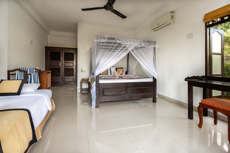 Bedroom 3, Ananthaya Beach, Tangalle