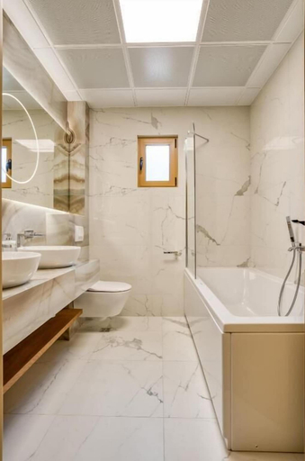 Bathroom 3, Quercus Residences Apartments