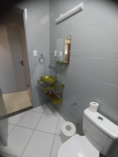 Bathroom 2, Jardim das Orquídeas 2, Rio das Ostras