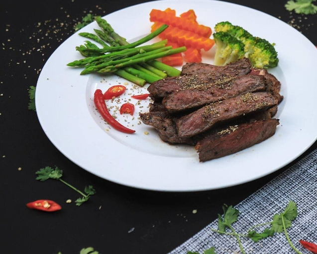 Food & Drinks 4, APARTMENT 1BR FREE POOL GYM STEAM&SAUNA, Ruessei Kaev