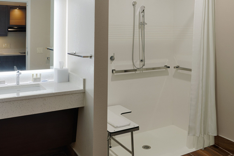 Bathroom 4, TownePlace Suites by Marriott Columbus Hilliard, Franklin