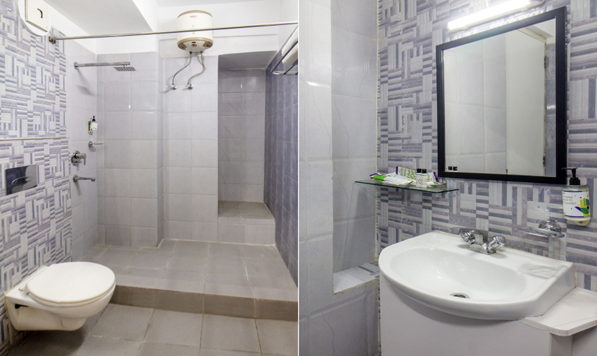 Bathroom 5, Treebo Royal Orbit, Metropoliton, South 24 Parganas
