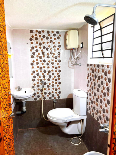 Bathroom 3, ASS HAPPYSTAY INN HOTEL, Tiruchirappalli