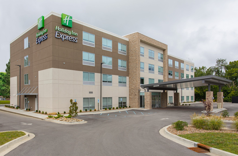 Exterior & Views 3, Holiday Inn Express WILLIAMSBURG, Whitley