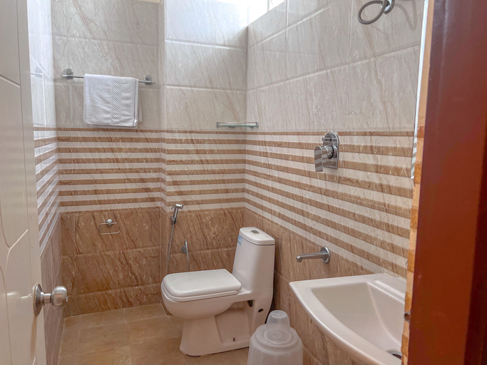 Bathroom 4, Hotel Grand Vista Inn, Bangalore