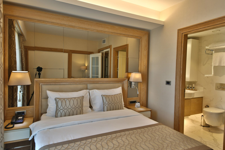 Bedroom 3, Bof Hotels CEO Suites, Atasehir