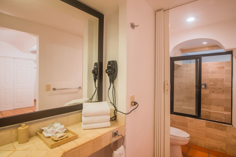 Bathroom 3, One Beach Street Puerto Vallarta, Puerto Vallarta