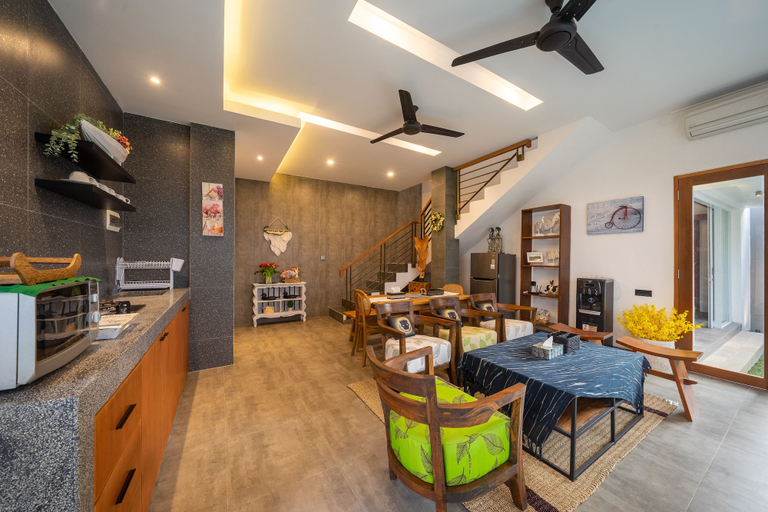 Food & Drinks, Villa Gemuk, Badung