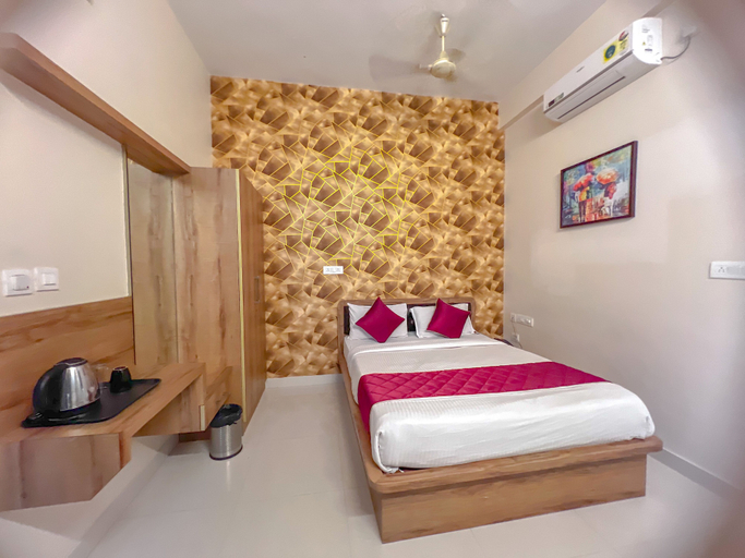 Bedroom 3, Hotel Grand Vista Inn, Bangalore
