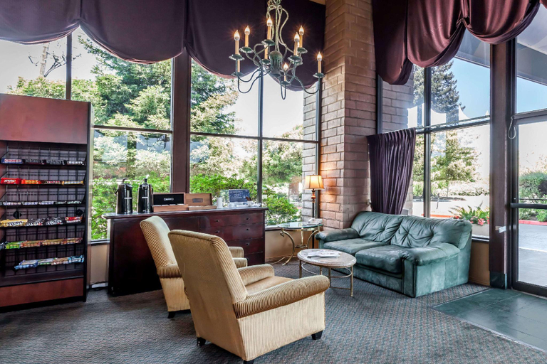 Public Area, Days Inn & Suites by Wyndham Sunnyvale, Santa Clara