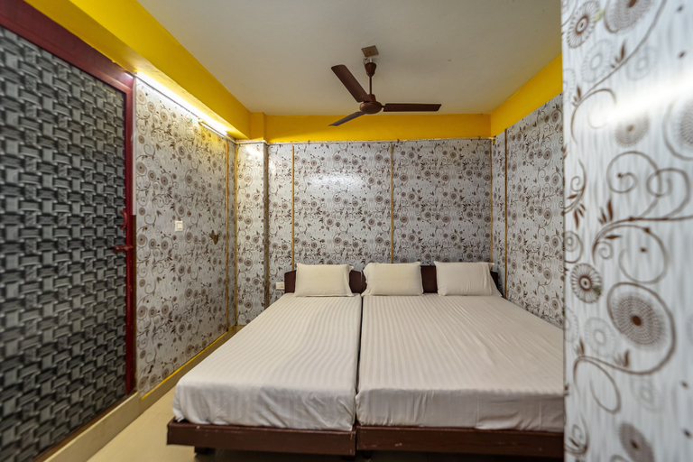 Room 3, Vasavi Residenzcy, Viluppuram