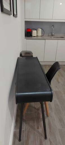 Others 3, Gorgeous split level Belsize Park Apt, London