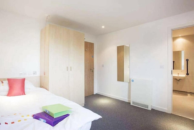 Bedroom 4, Edinburgh College Residence, Edinburgh
