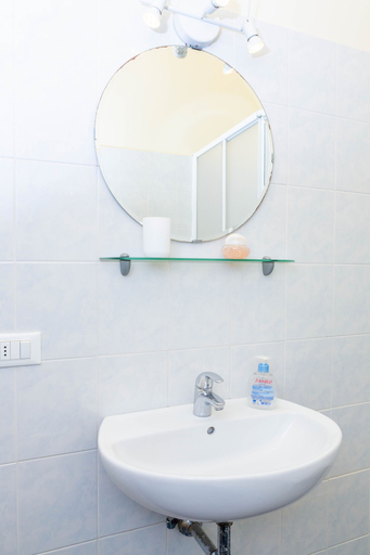 Bathroom 5, Corte Passi, Florence