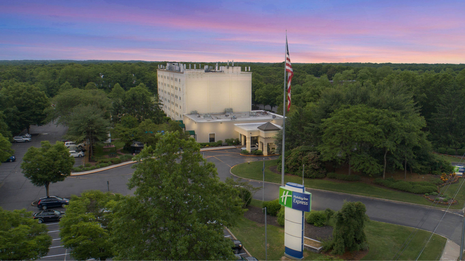 Exterior & Views 1, Holiday Inn Express STONY BROOK-LONG ISLAND, Suffolk
