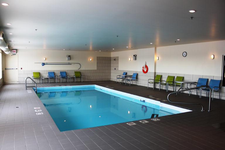Sport & Beauty 2, Holiday Inn Express YORKTON EAST, Division No. 9