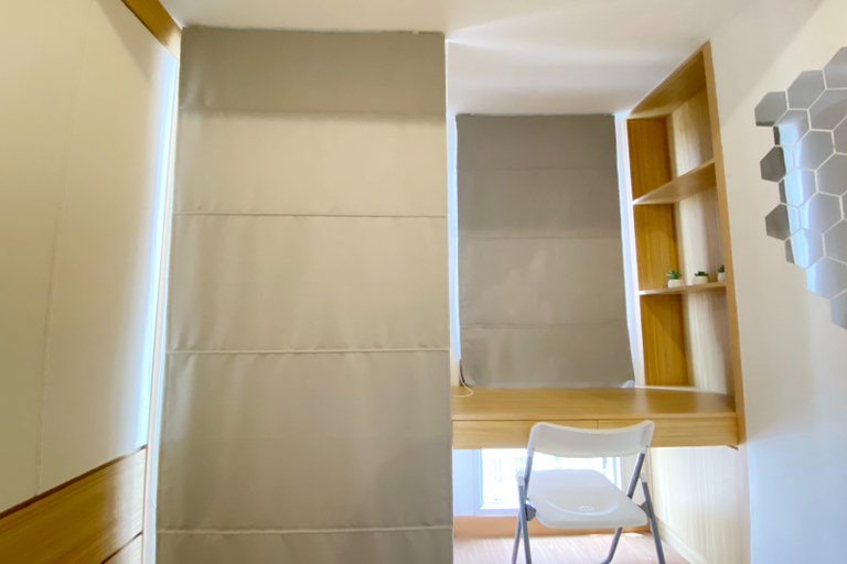 Bathroom 2, Relaxing Studio at 19th Floor Tokyo Riverside PIK 2 Apartment By Travelio, Tangerang