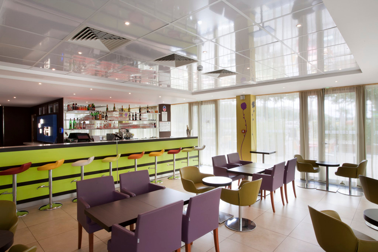 Others 4, Holiday Inn Express PARIS - CANAL DE LA VILLETTE by IHG, Paris