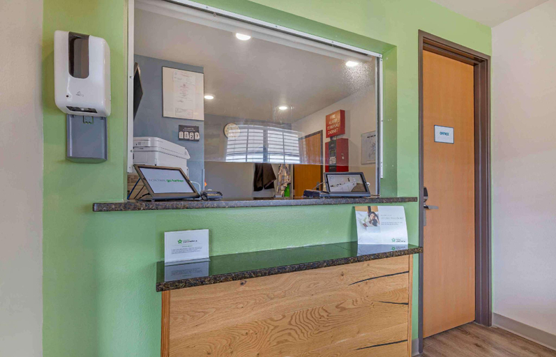 Public Area 2, Extended Stay America Select Suites - Gainesville, Prince William