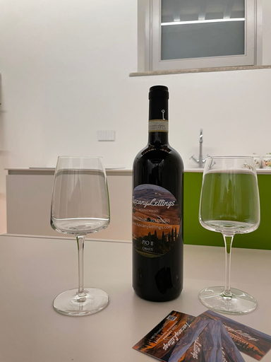 Food & Drinks 5, MontepulcianoLettings, Siena
