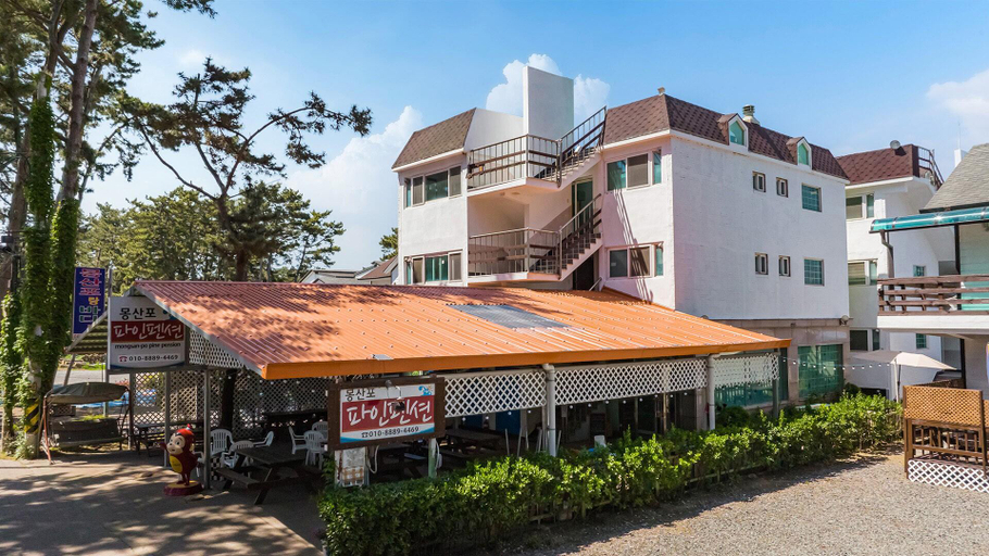 Others 3, Mongsan142 Pension, Taean