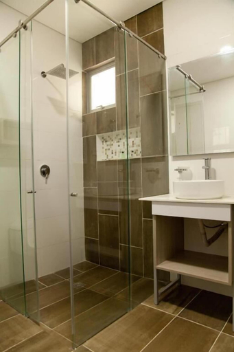 Bathroom 4, Hotel Santa Sofia, Puerto Salgar