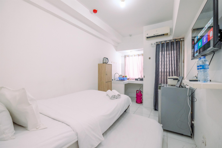 Others 2, Simply Look Studio at Mont Blanc Bekasi Apartment By Travelio, Bekasi