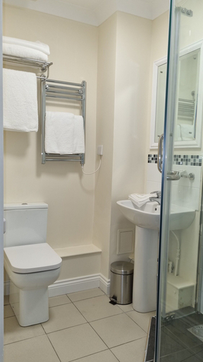 Bathroom 4, Royal Swan Ashley Manor, Hampshire