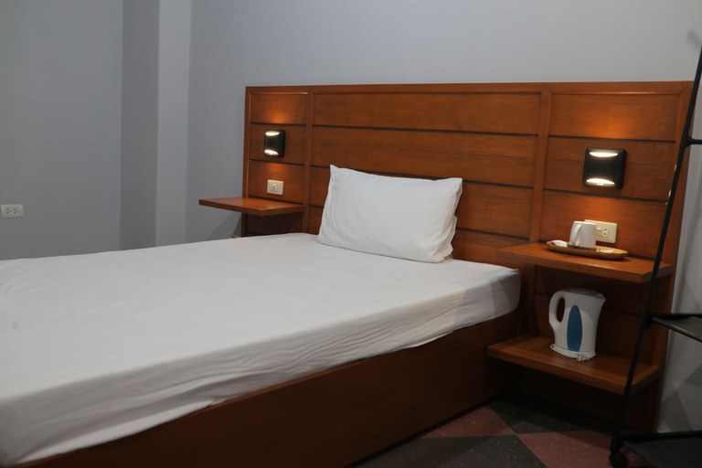 Bedroom 4, Cerca Hotel, Malay