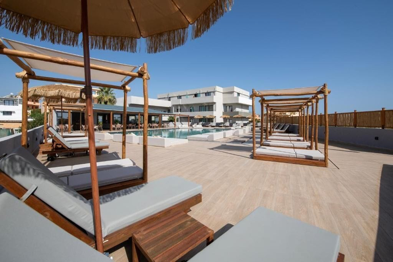 Others 5, Mare Garden, Crete